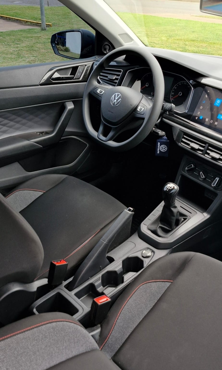 volkswagen polo 1.0 mpi track manual flex 4p 202510 volkswagen polo 1.0 mpi track manual flex 4p 202510