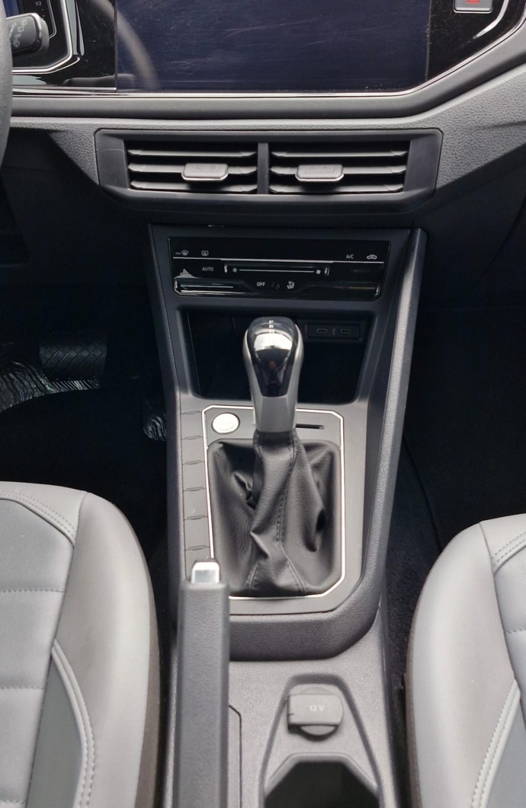 volkswagen nivus 1.0 200 tsi total flex highline automatico 4p 202413