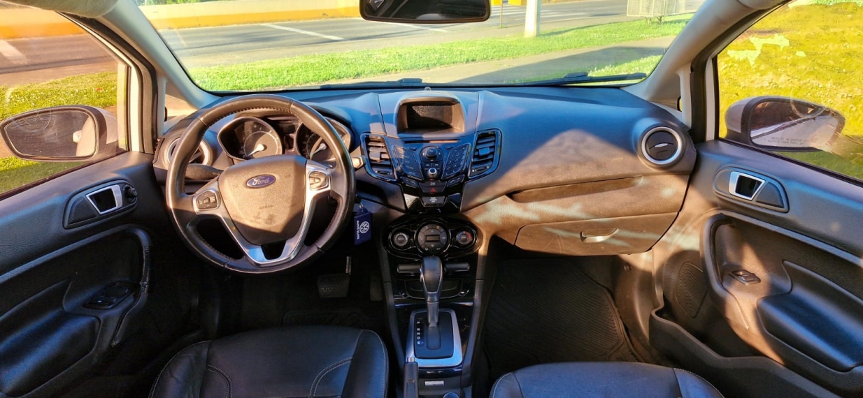 ford fiesta 1.6 titanium sedan 16v flex 4p auto automatico 20148