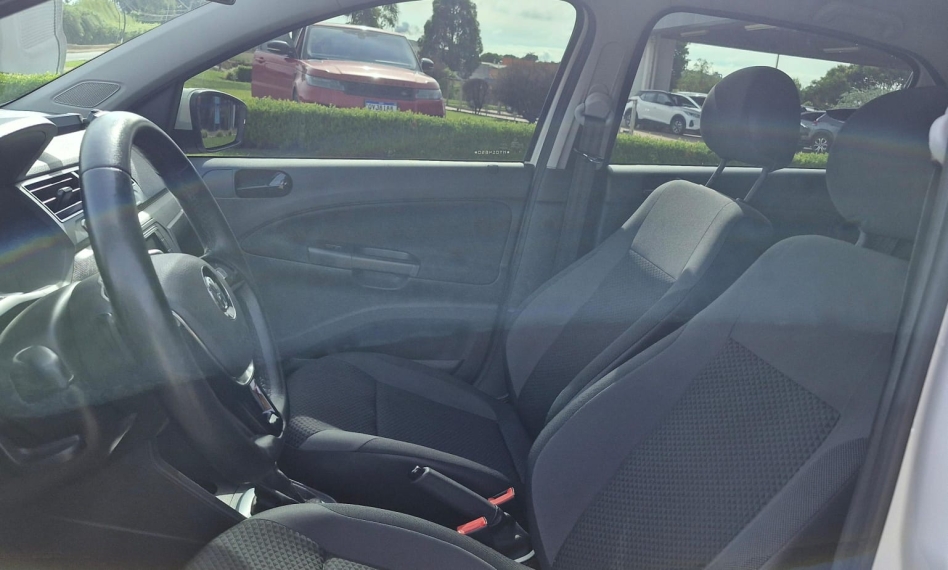 volkswagen voyage 1.6 16v msi totalflex 4p automatico flex 20218