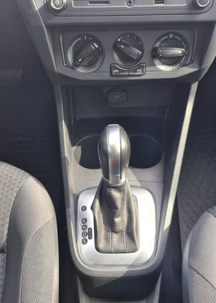 volkswagen voyage 1.6 16v msi totalflex 4p automatico flex 202113