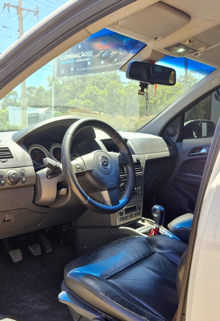 chevrolet vectra 2.0 mpfi gt-x hatch 8v flex 4p manual 201011