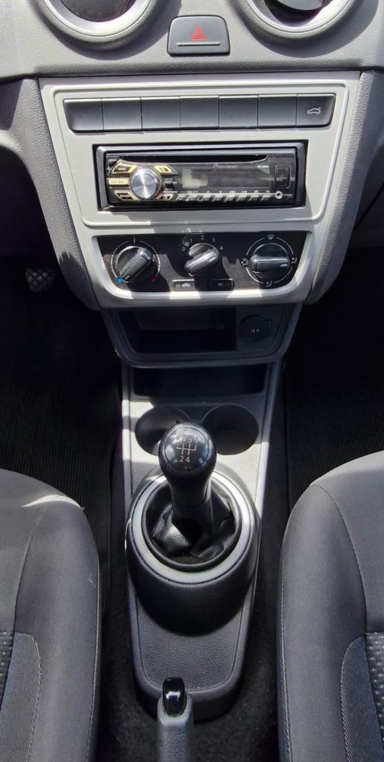 volkswagen voyage 1.0 mi 8v flex 4p manual 201511