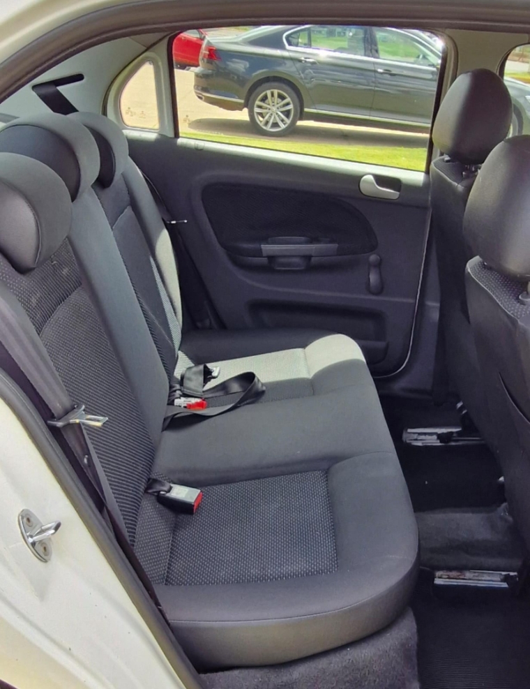 volkswagen voyage 1.0 mi 8v flex 4p manual 20156