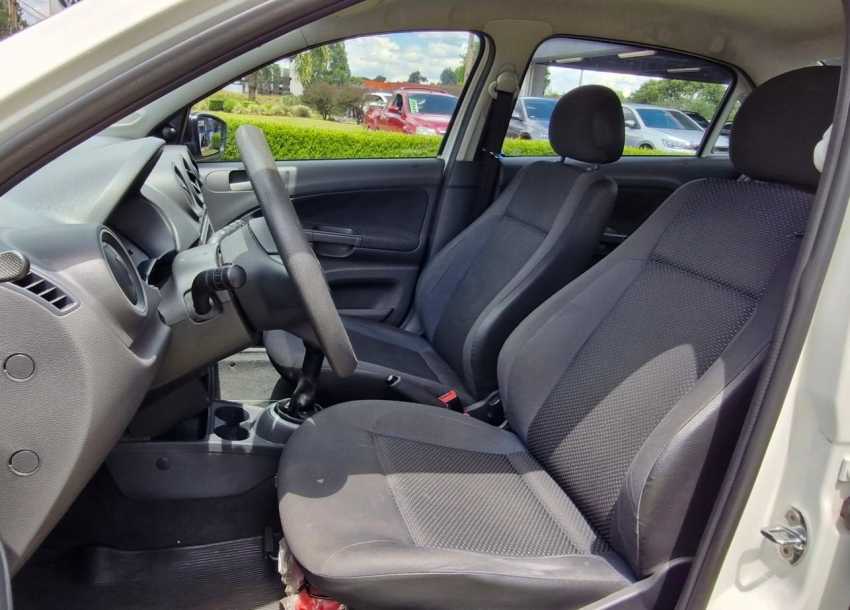 volkswagen voyage 1.0 mi 8v flex 4p manual 20158