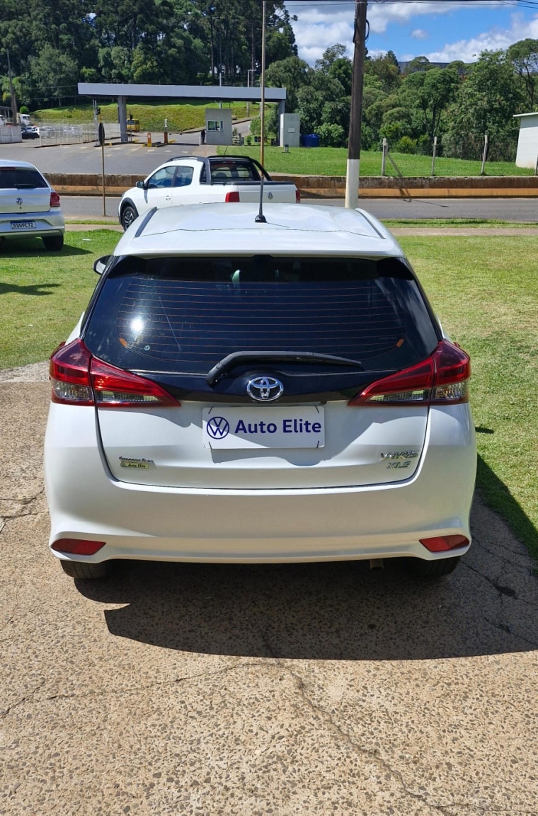 toyota yaris 1.5 16v flex sedan xls connect multidrive 4p automatico 20233