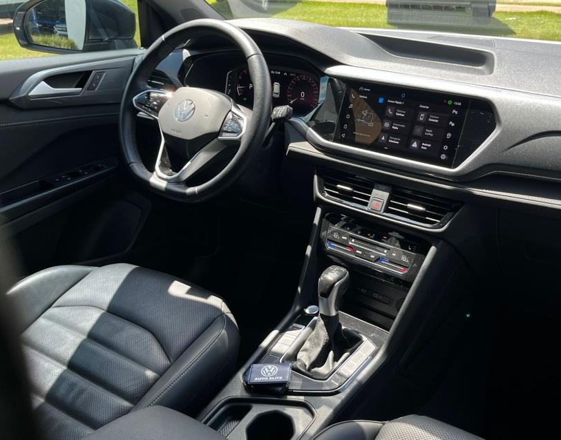 volkswagen taos 1.4 250 tsi total flex highline automatico 4p 202310