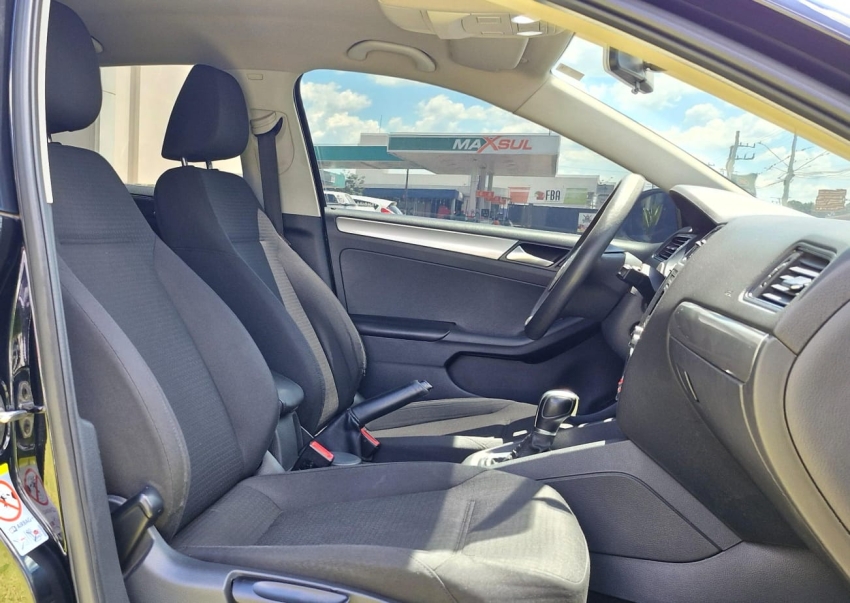 volkswagen jetta 2.0 trendline flex 4p tiptronic automatico 20157