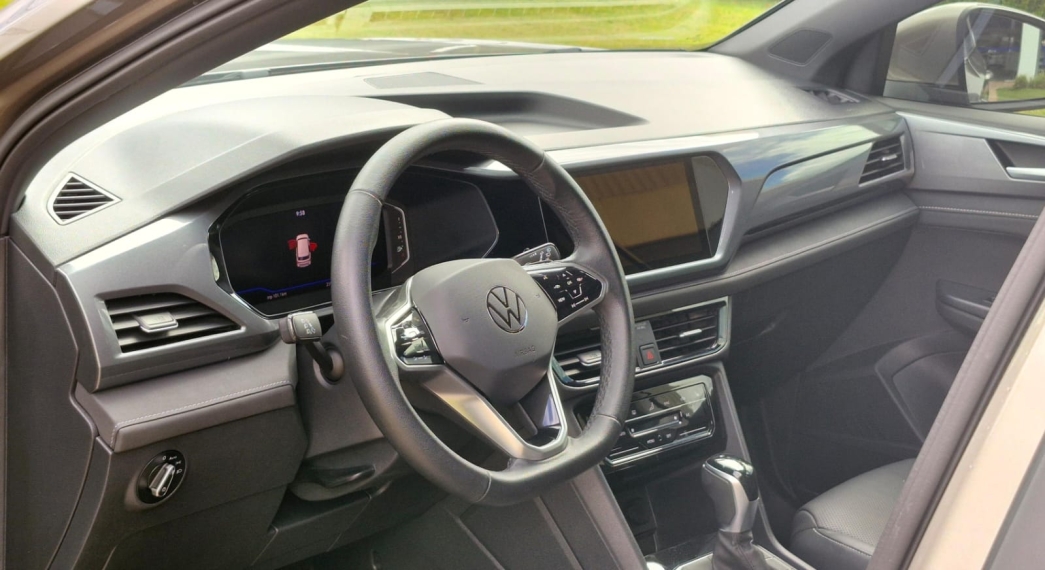 volkswagen taos 1.4 250 tsi total flex highline automatico 4p 202410