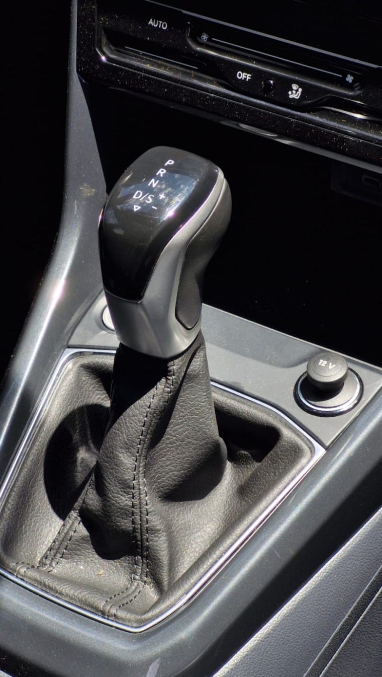 volkswagen t-cross 1.4 250 tsi total flex highline automatico 4p 202412