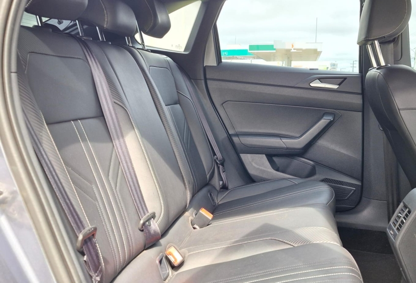 volkswagen nivus 1.0 200 tsi total flex highline automatico 4p 20256