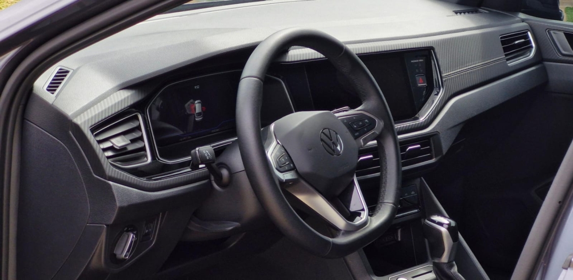 volkswagen nivus 1.0 200 tsi total flex highline automatico 4p 202510