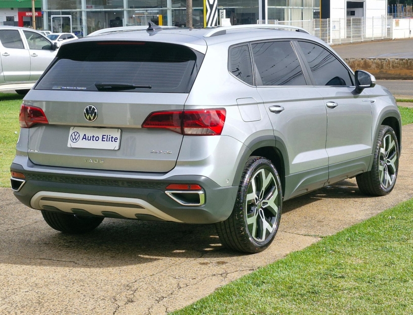 volkswagen taos 1.4 250 tsi total flex highline automatico 4p 20244