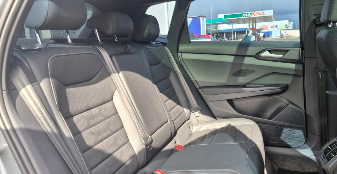 volkswagen taos 1.4 250 tsi total flex highline automatico 4p 20247