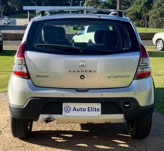 renault sandero 1.6 stepway 16v flex 4p automatico 20133