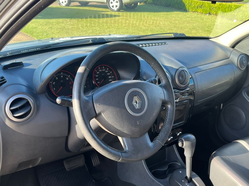 renault sandero 1.6 stepway 16v flex 4p automatico 201311