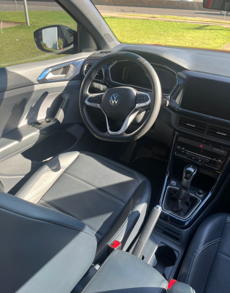 volkswagen t-cross 1.0 200 tsi total flex comfortline automatico 4p 202410