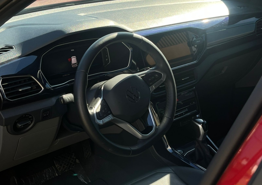 volkswagen t-cross 1.0 200 tsi total flex comfortline automatico 4p 202411