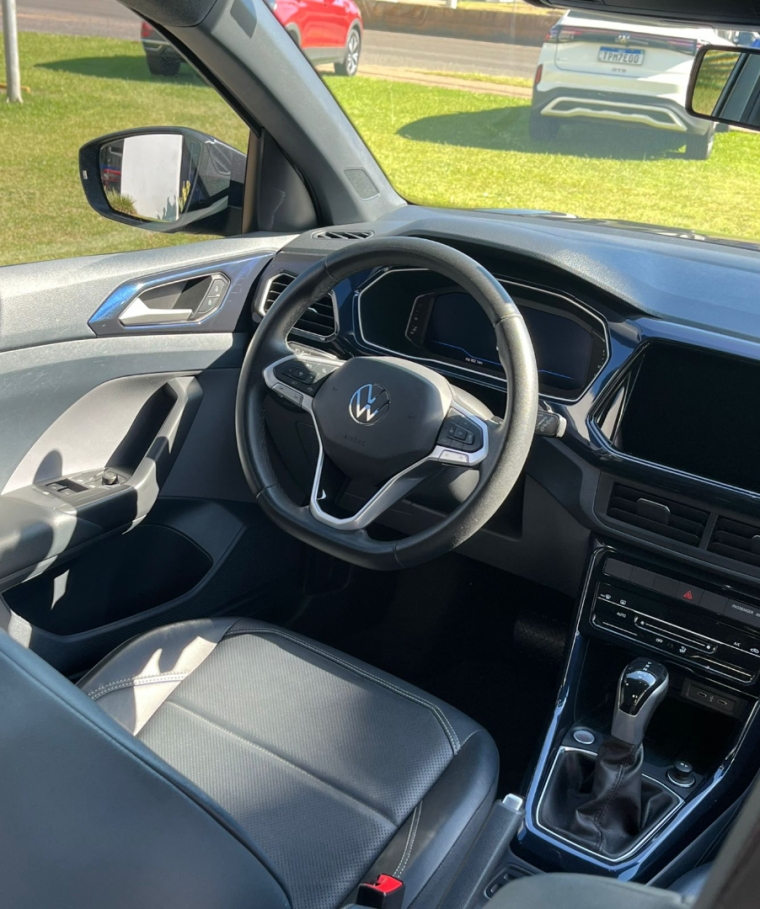 volkswagen t-cross 1.0 200 tsi total flex comfortline automatico 4p 202410