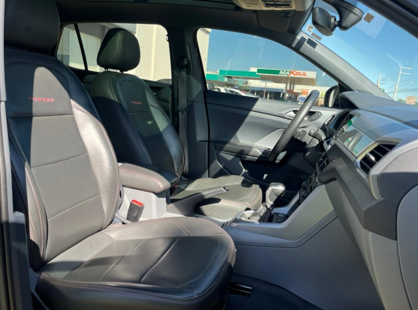 volkswagen t-cross 1.0 200 tsi total flex comfortline automatico 4p 20216