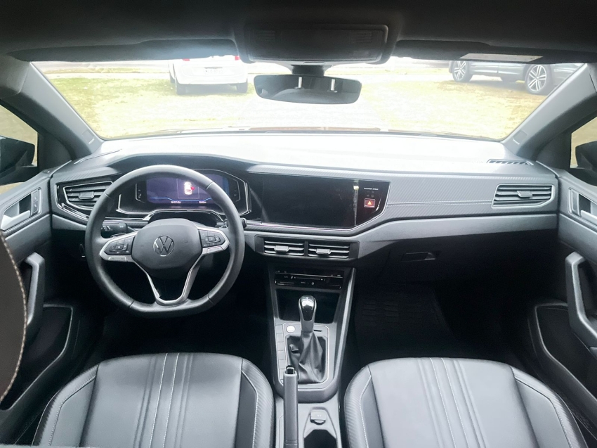 volkswagen nivus 1.0 200 tsi total flex highline automatico 4p 202510