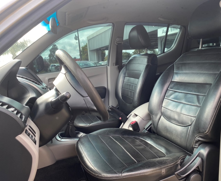 mitsubishi l200 triton 2.4 gl 4x2 cd 16v flex 4p manual 20157