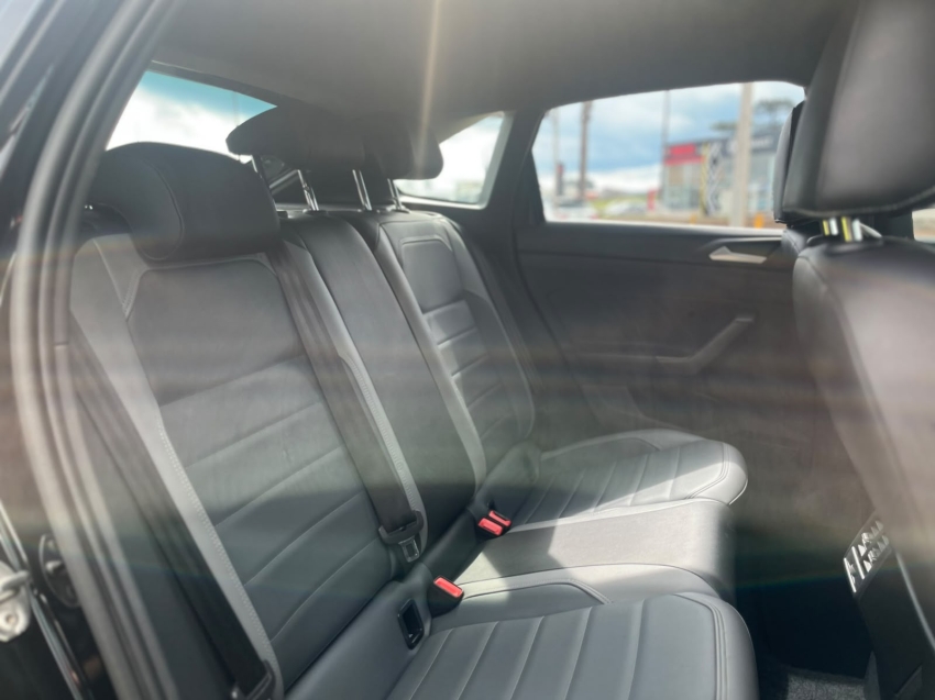 volkswagen nivus 1.0 200 tsi total flex highline automatico 4p 20216