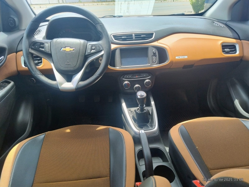 chevrolet /onix  1.4 mpfi activ 8v flex 4p manual,cinza,2016/2017,completo6