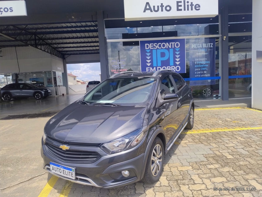 chevrolet /onix  1.4 mpfi activ 8v flex 4p manual,cinza,2016/2017,completo1