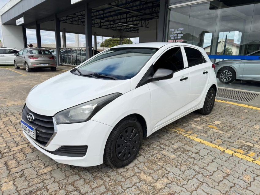 hyundai/hb20  1.0 comfort 12v flex 4p manual,2016/2016,branco, completo