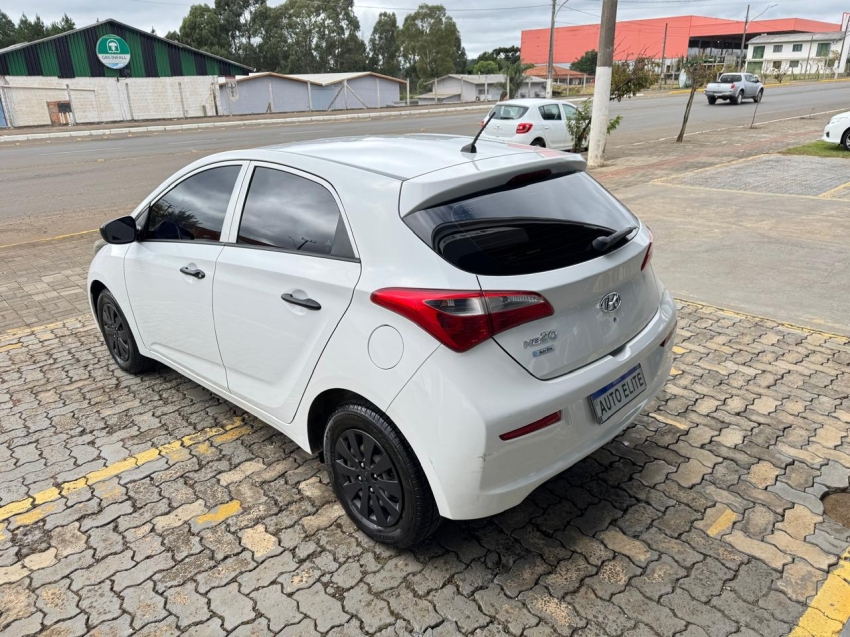 hyundai/hb20  1.0 comfort 12v flex 4p manual,2016/2016,branco, completo