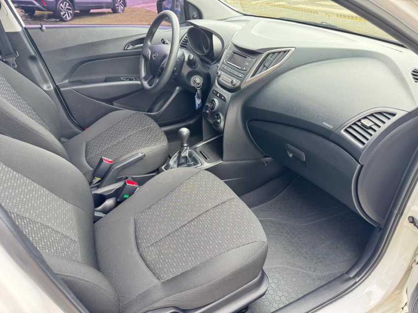 hyundai/hb20  1.0 comfort 12v flex 4p manual,2016/2016,branco, completo