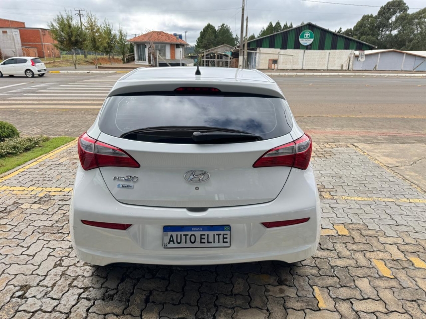 hyundai/hb20  1.0 comfort 12v flex 4p manual,2016/2016,branco, completo
