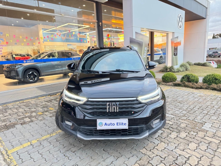 fiat/strada volcano 1.3, manual,202/2023,preta,completa fiat/strada volcano 1.3, manual,202/2023,preta,completa