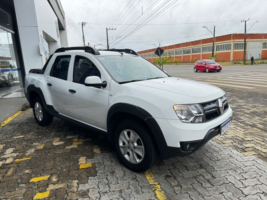 renault/oroch 1.6 exp sce,2017/2018,branca completa