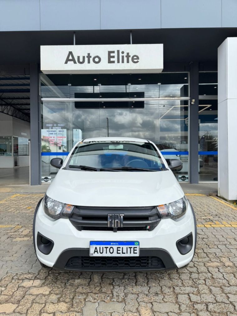 fiat/mobi 1.0 like ,branco, 2023/2014, completo