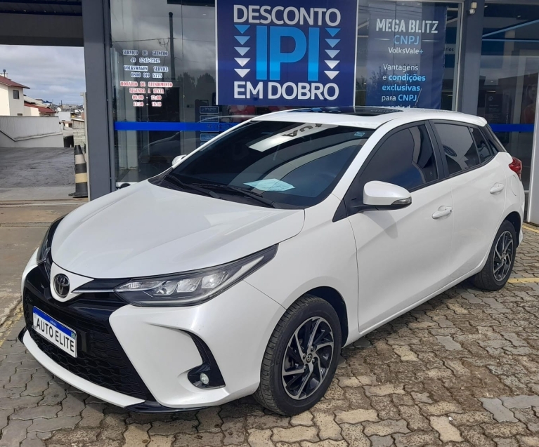 toyota/yaris xls 1.5,2022/2023 completo,branco1