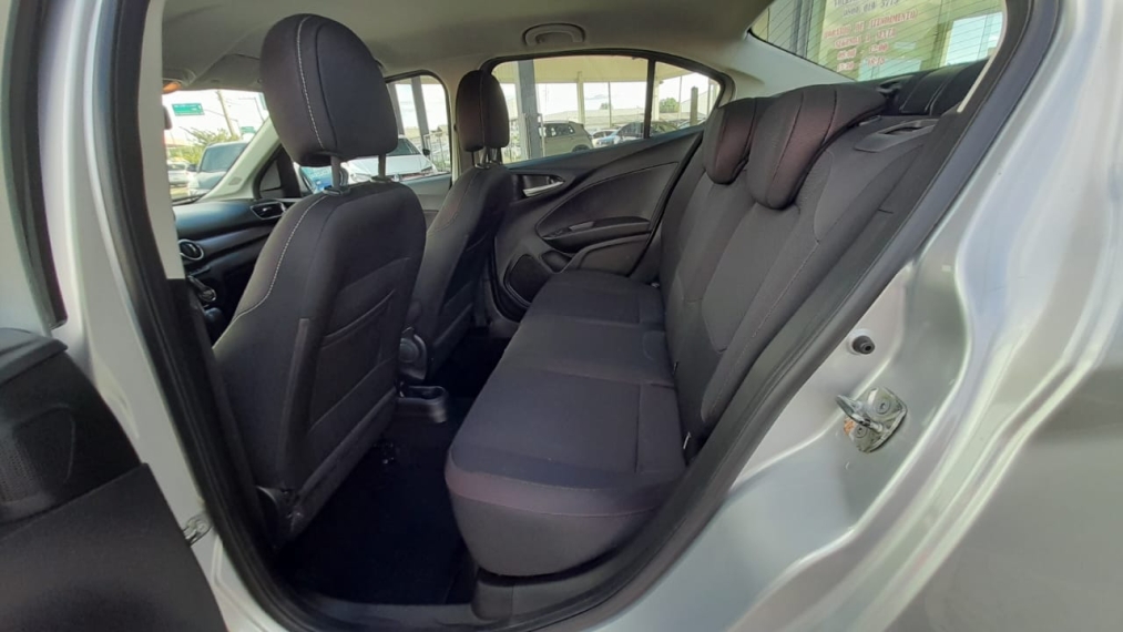 fiat/cronos prec at 1.8,2021/2021,prata,completo12