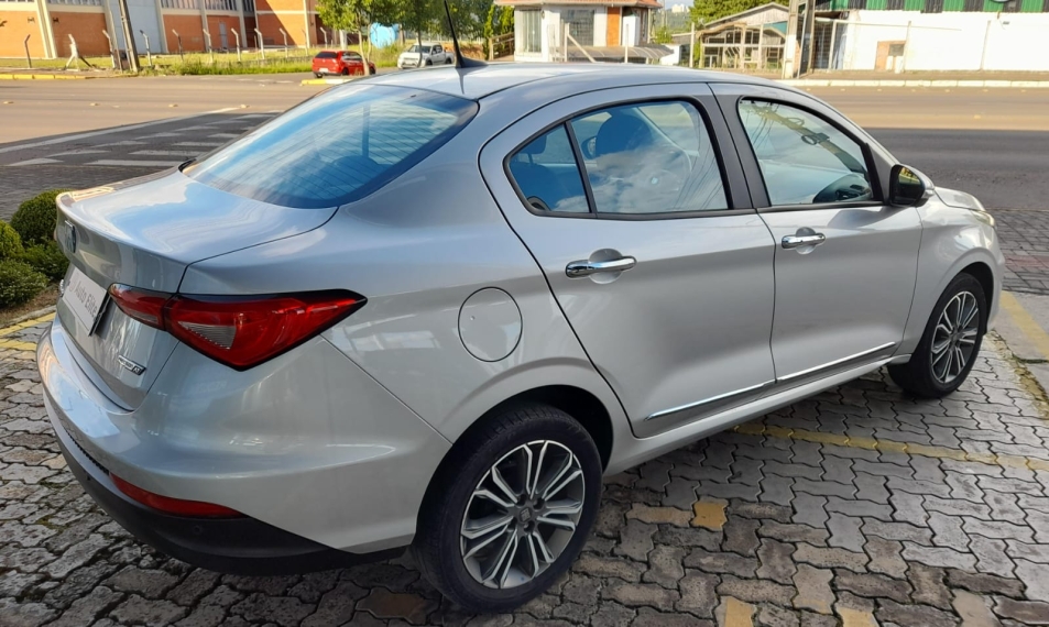 fiat/cronos prec at 1.8,2021/2021,prata,completo5