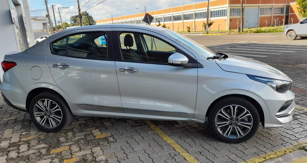 fiat/cronos prec at 1.8,2021/2021,prata,completo6