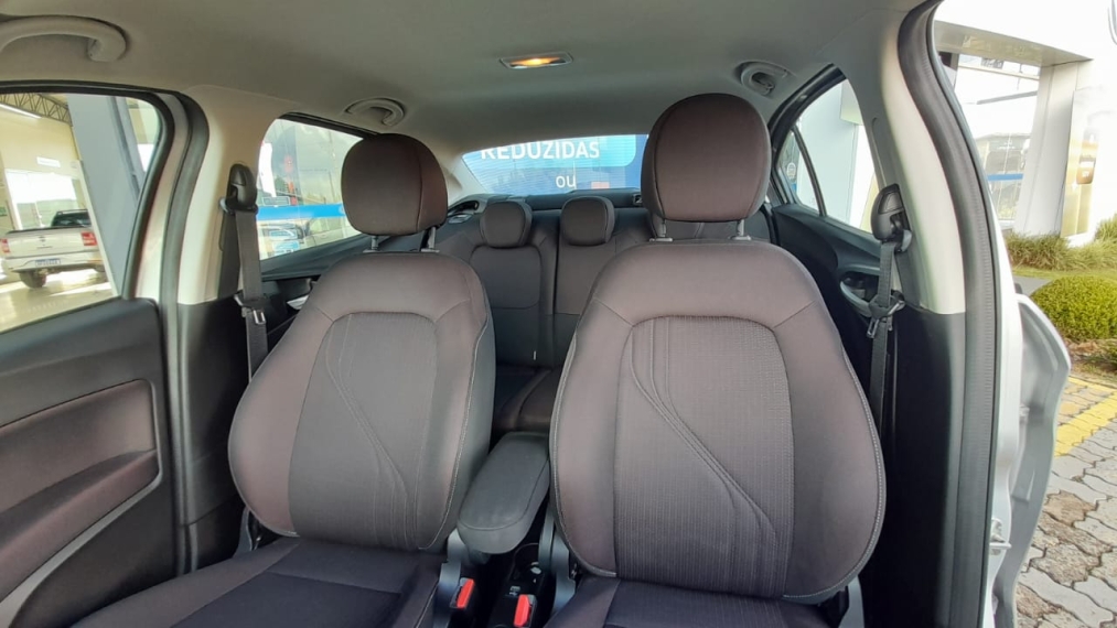 fiat/cronos prec at 1.8,2021/2021,prata,completo13