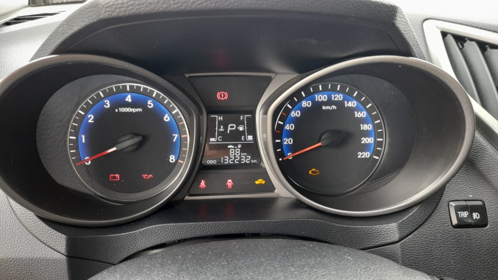 hyndai/hb20 1.6 comf,2017/2018/,prata,completo11