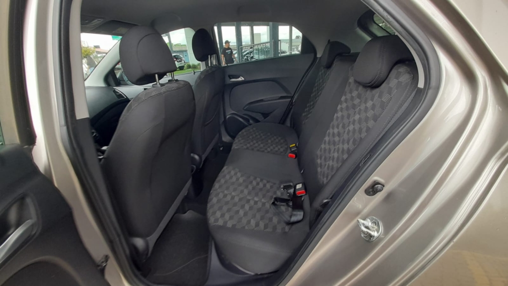 hyndai/hb20 1.6 comf,2017/2018/,prata,completo13