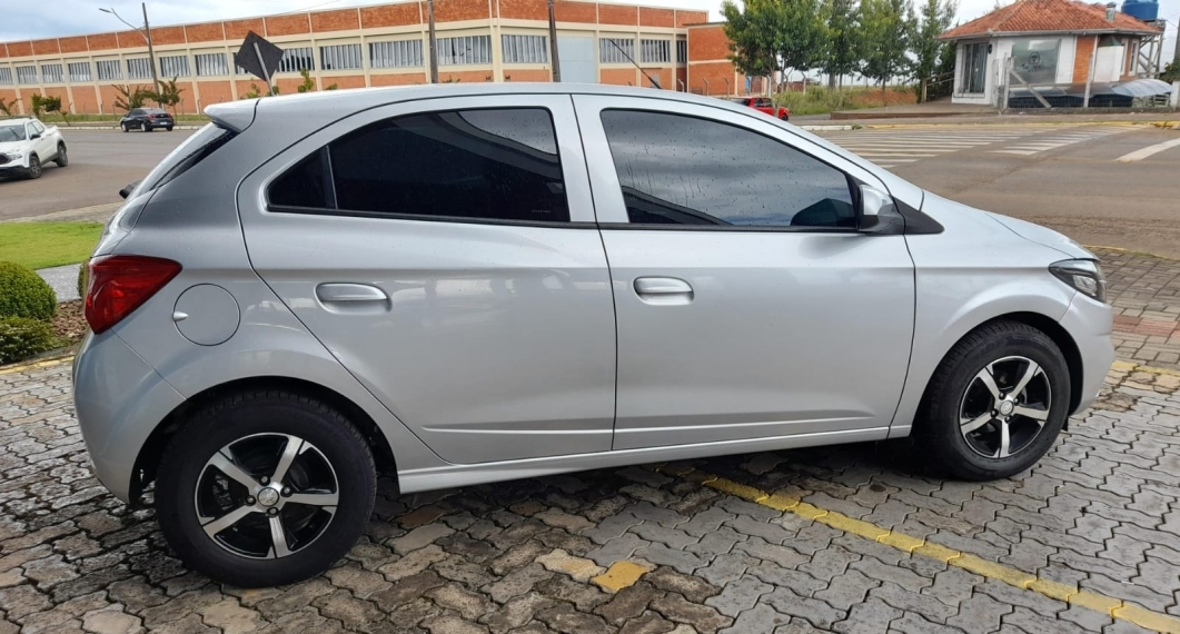 chevrolet/onix 1.0 mt lt,2018/2019,prata6