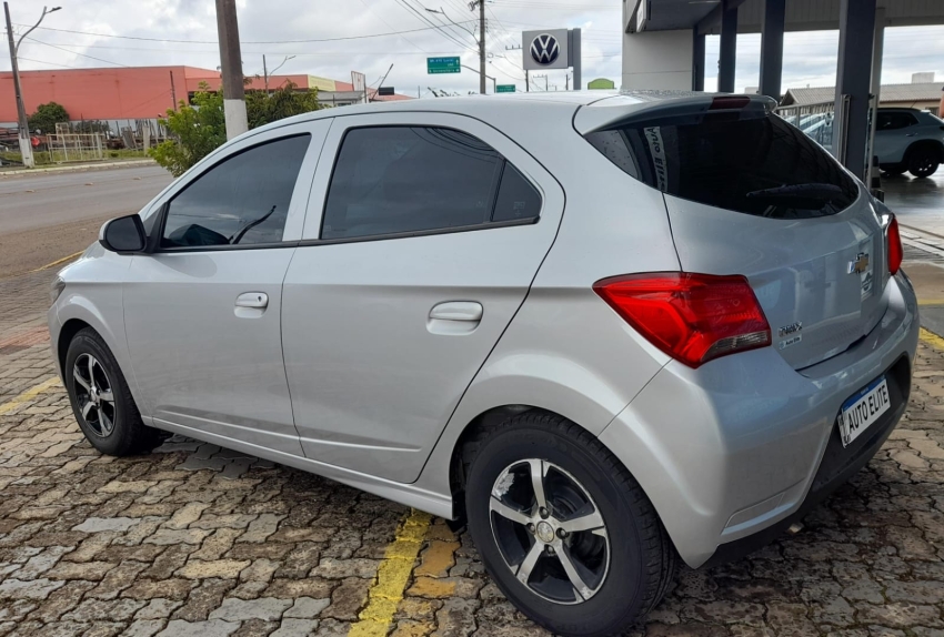 chevrolet/onix 1.0 mt lt,2018/2019,prata2