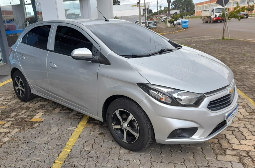 chevrolet/onix 1.0 mt lt,2018/2019,prata5