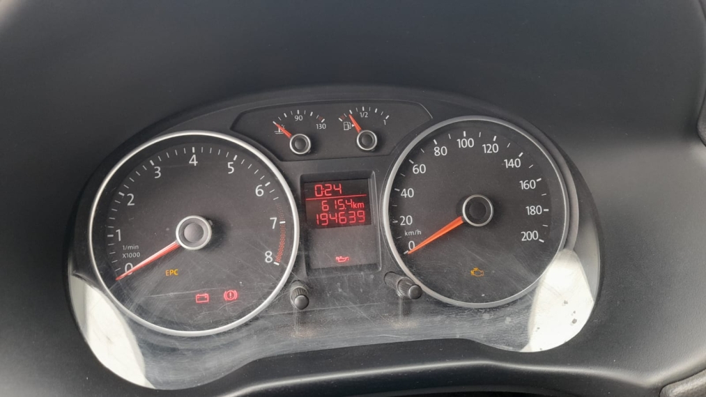 vw/voyage city 2014/2015,branco,completo8