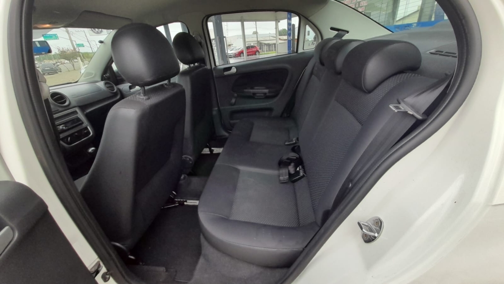 vw/voyage city 2014/2015,branco,completo12