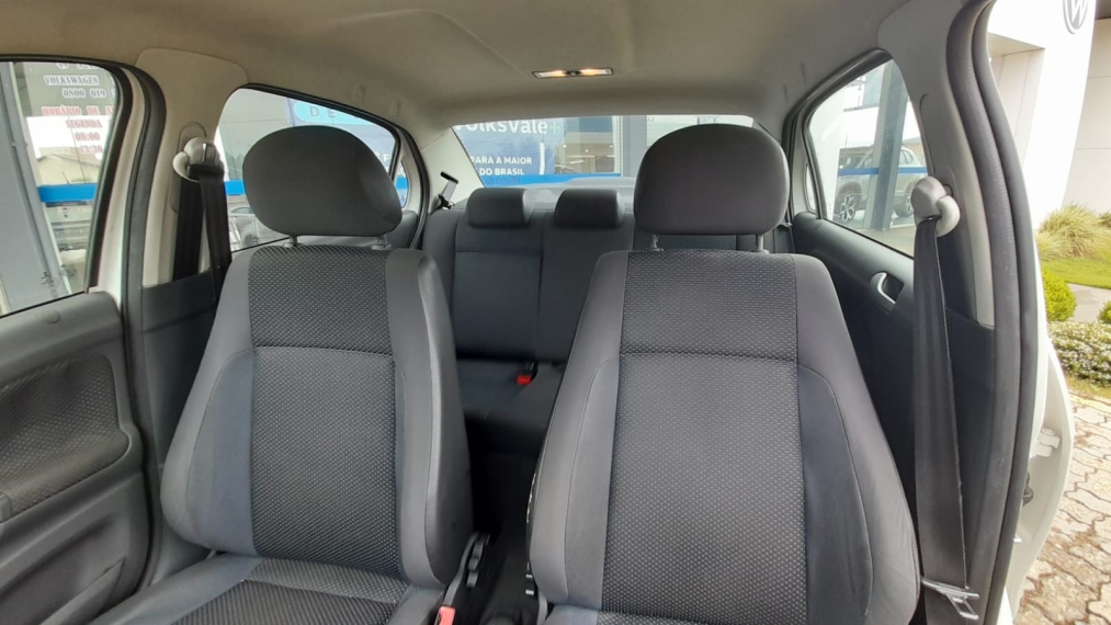 vw/voyage city 2014/2015,branco,completo13