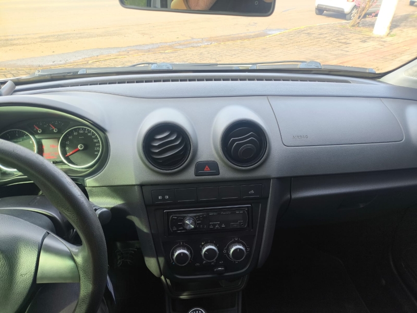 volkswagen saveiro 1.6 cross ce 8v flex 2p manual 1.5 20136